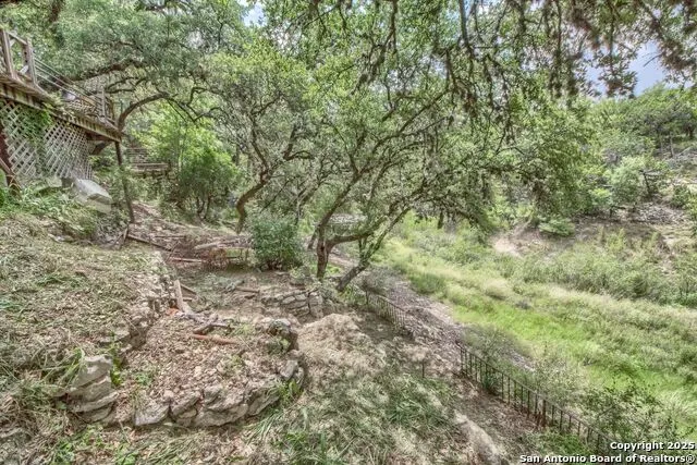 1108 Pebble Beach Dr NW Lakehills, TX 78063